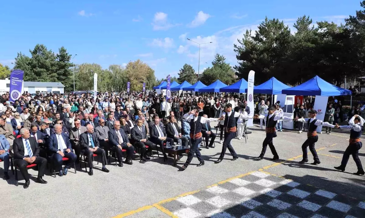 Atatürk Üniversitesi’nde Oryantasyon Programı Coşkuyla Başladı