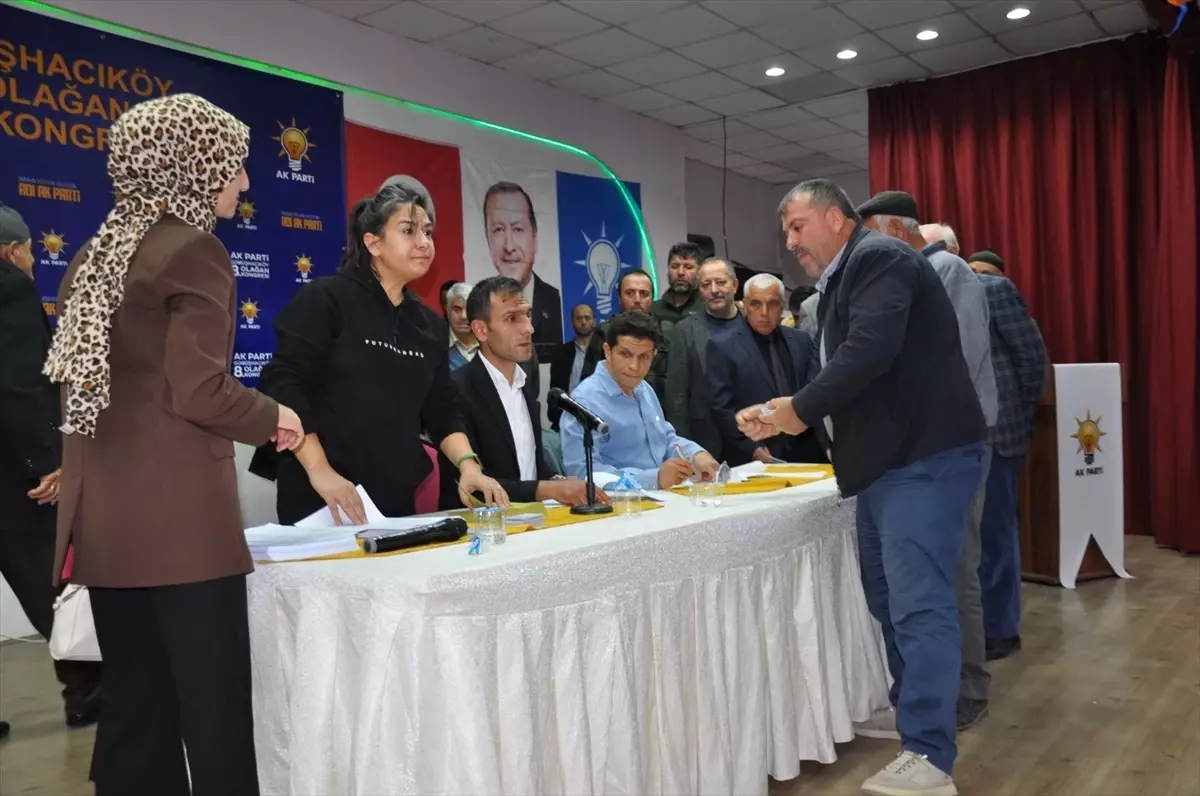 AK Parti Gümüşhacıköy Kongresi Yapıldı
